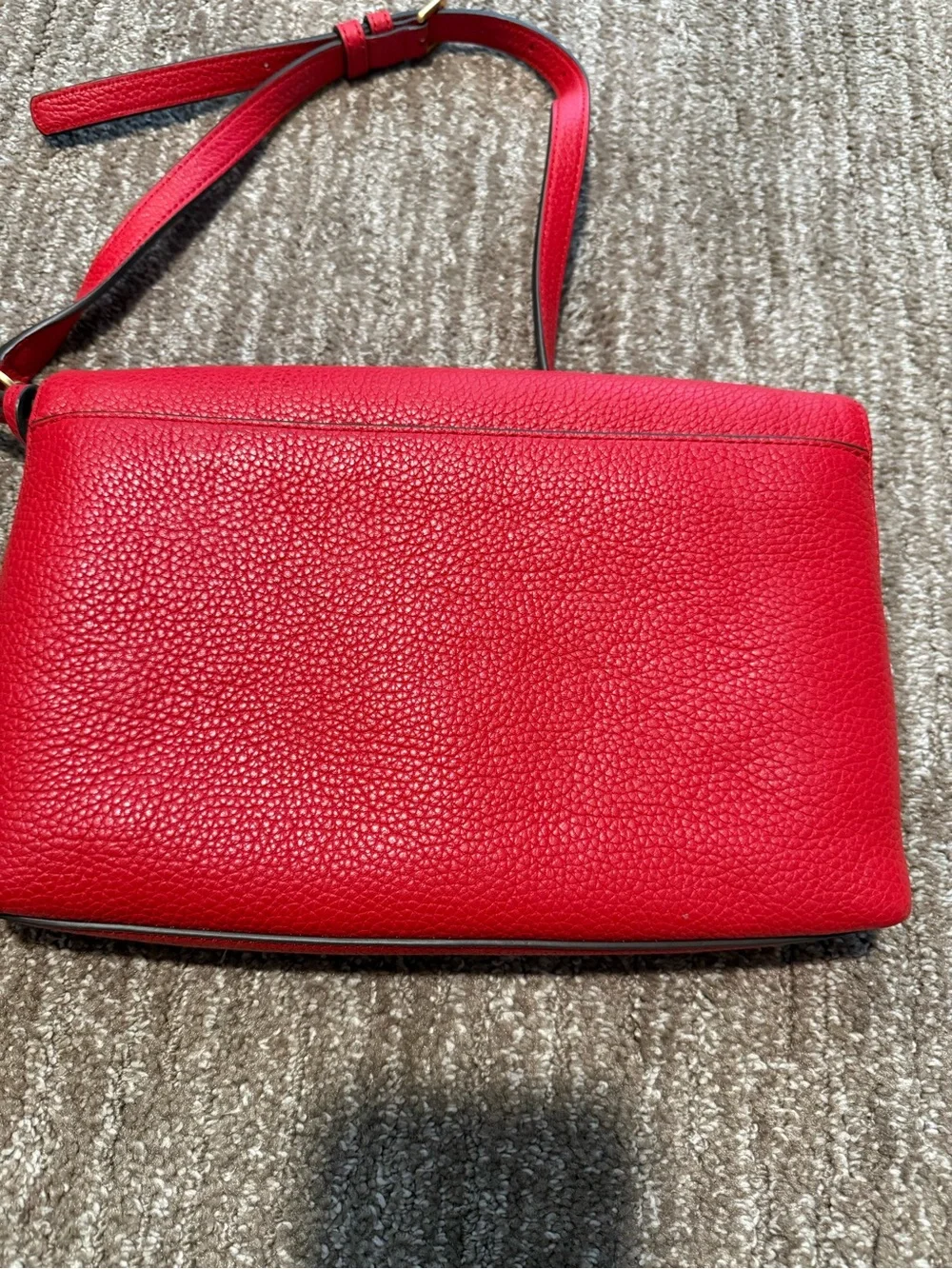 Tory Burch compact pebbled
